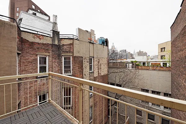 Rented by Superstar Real Estate LLC | media 15