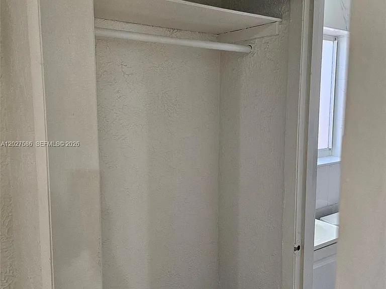 709 NE 4th Ct #2 — Photo 15