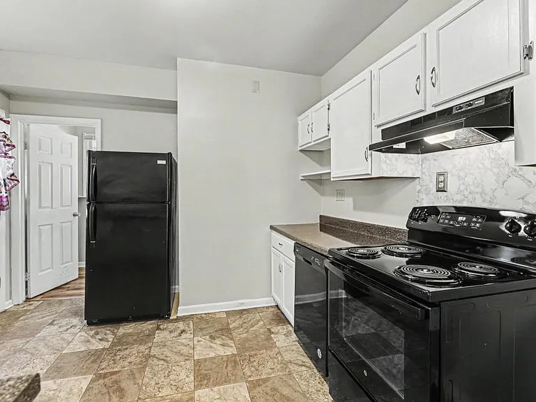 523 Bosler Ave — Photo 7