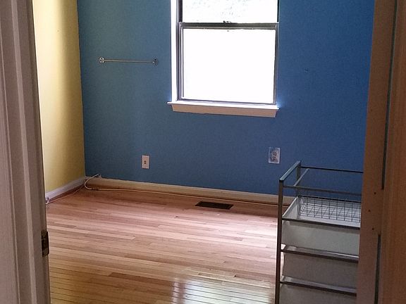 3rd image of 6630 Westbury Oaks Ct