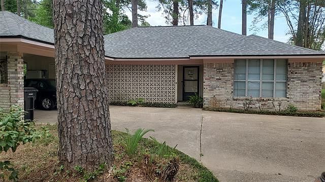1st image of 501 Pine Cone Dr