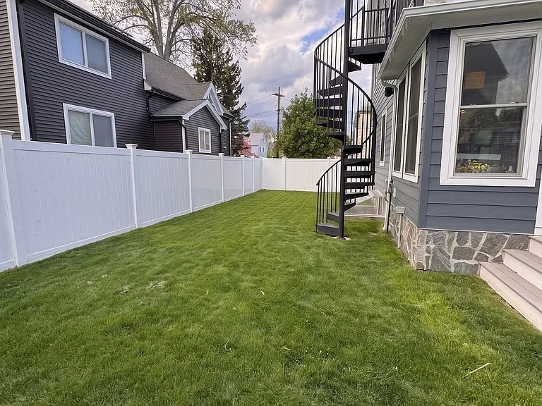 Douglas Rd — Photo 13