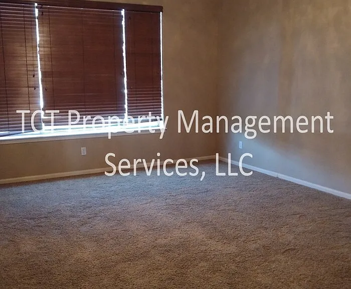 1234 E Ivanhoe Ct — Photo 8