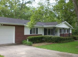 2879 Longwood Rd, Waycross, GA 31503