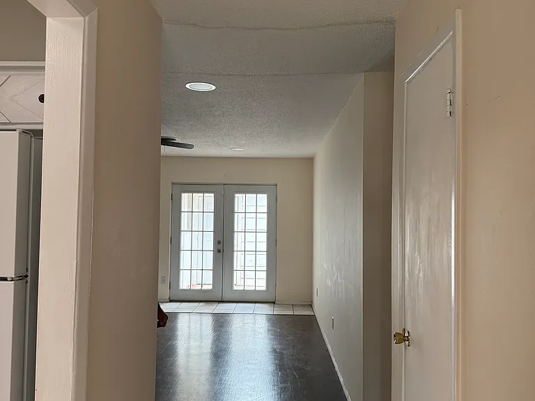 3409 Thurman St #B — Photo 2
