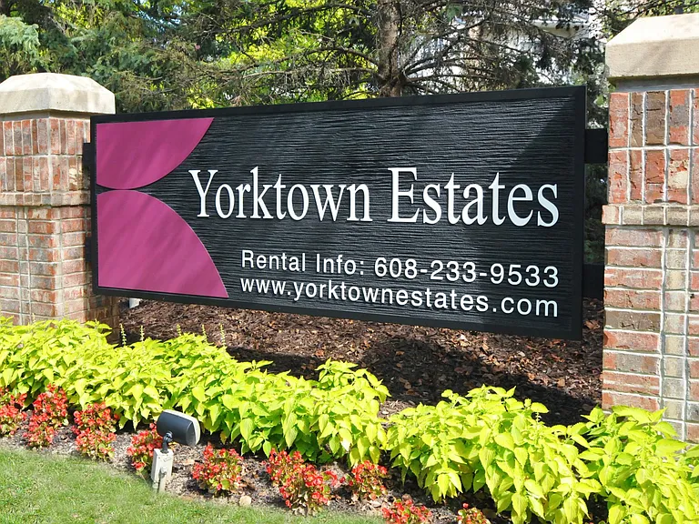 Yorktown Estates Apartments — Photo 62
