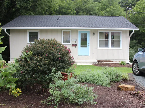 107 Hill St APT B, Carrboro, NC 27510