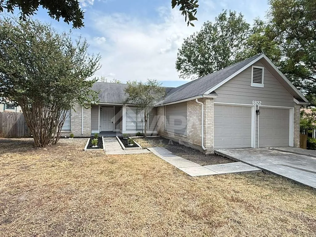 3 bed, 1520 sqft, $2,000 — Photo 3