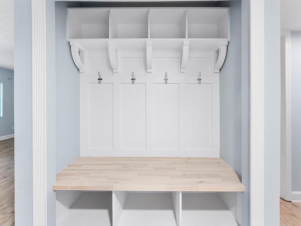 1st image of 1800 Park Ave APT 341