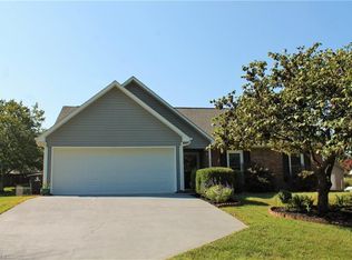 3920 Glenn Knoll Ln, Winston Salem, NC 27107