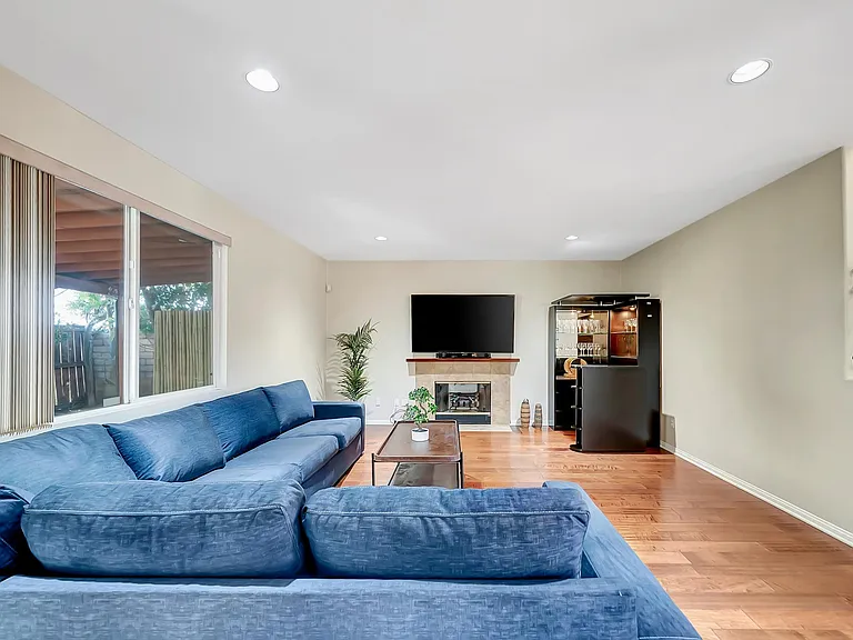 19316 Lavi Ct — Photo 22
