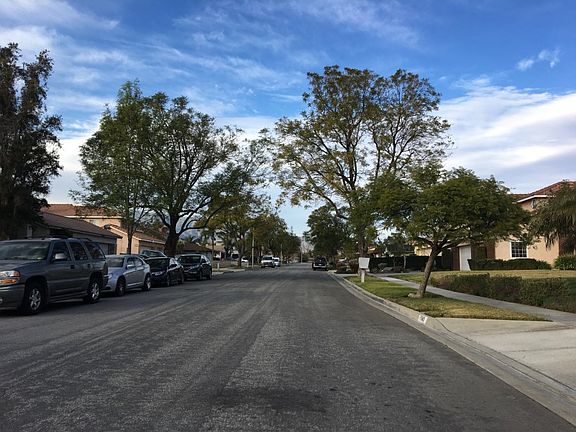 4th image of 7489 Jacaranda Ave