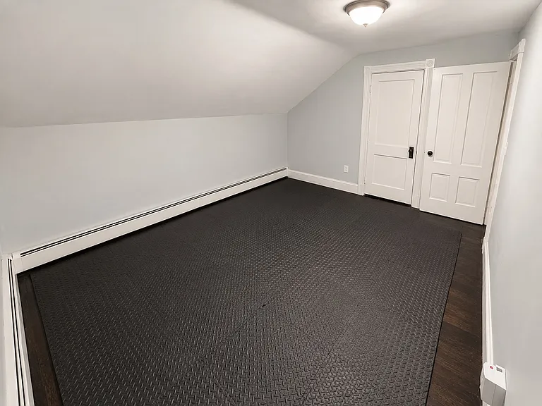 165 S Main St — Photo 5