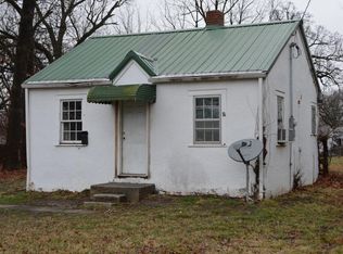 2111 W Thoman St, Springfield, MO 65803