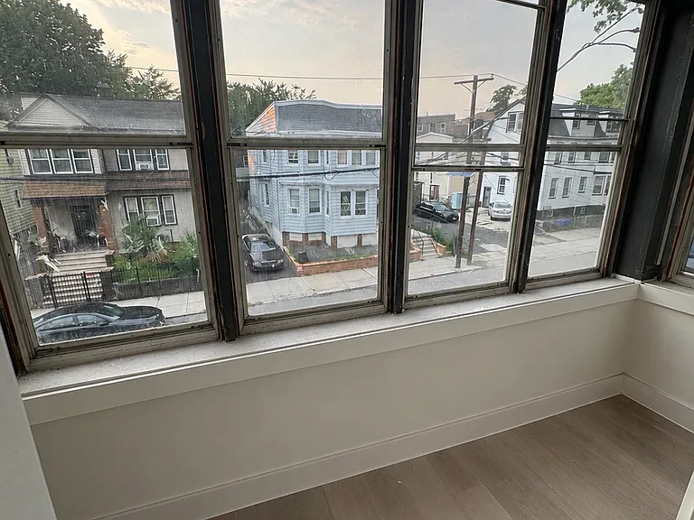 178 Hobson St #1 — Photo 10