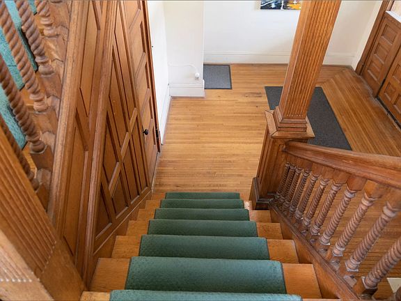 4th image of 2330 Ashland Ave