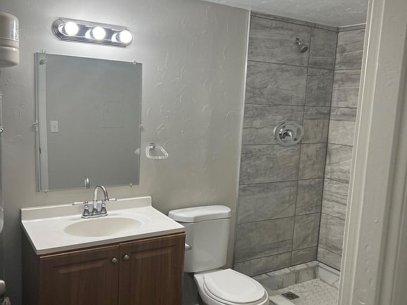 4th image of 710 S 40th St #B