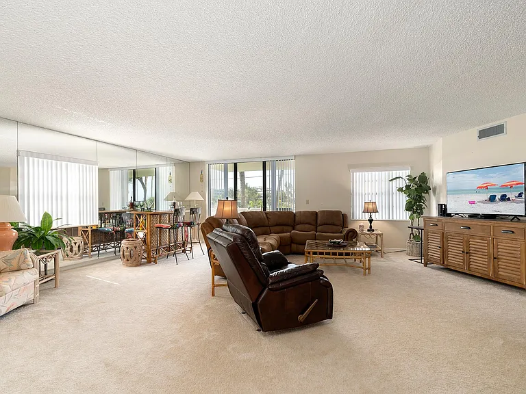6500 Sunset Way #116 — Photo 7