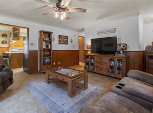 815 S 8th Ave, Teague, TX 75860