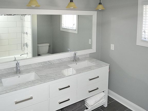 Bath 1, 2 sink vanity,marble
