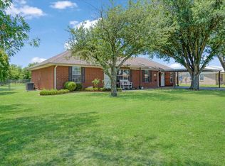 900 Amy Way, Bonham, TX 75418
