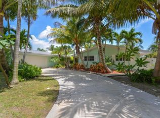 460 Oak Ridge Dr, Indialantic, FL 32903