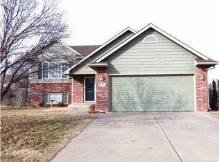 10916 W Esthner Ave, Wichita, KS 67209