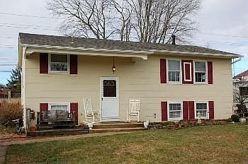 1st image of 195 Scottfield Dr