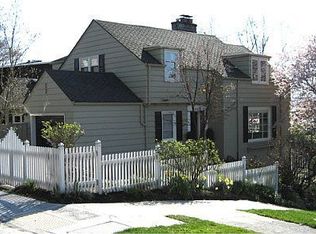 4407 NE 41st St, Seattle, WA 98105
