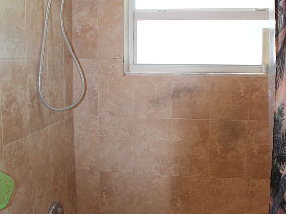 3rd image of 5612 Stull Ave