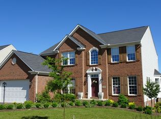 120 Manchester Cir, Pittsburgh, PA 15237
