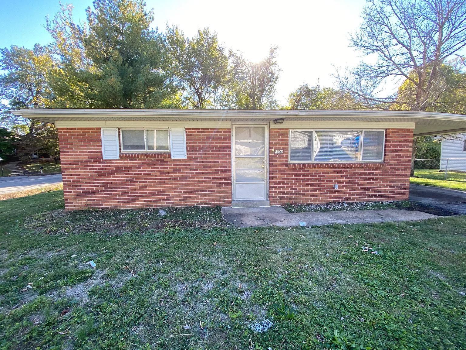 2 bed, $1,200 — Photo 1