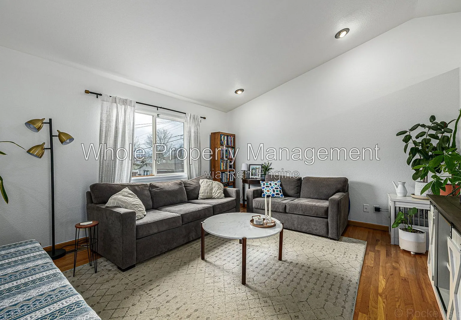2 bed, 2.0 bath, 1000 sqft, $2,195 — Photo 2