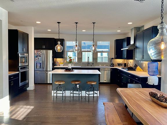 Open kitchen/living room
