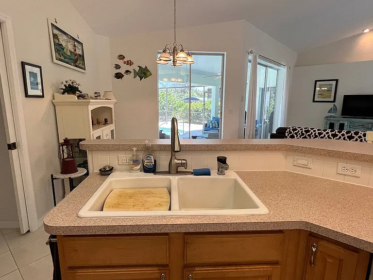 17146 Marydale Rd — Photo 15