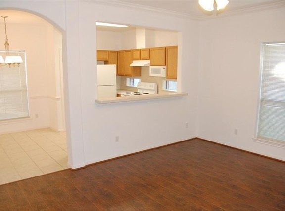 4th image of 6289 Wilcrest Dr APT 3102