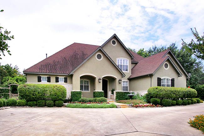 1st image of 102 Cave Ln