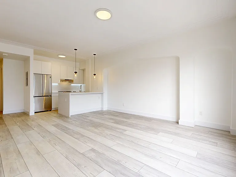 2110 Jackson St #401 — Photo 3