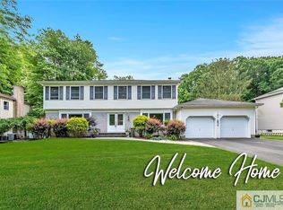 35 Buffalo Run, East Brunswick, NJ 08816