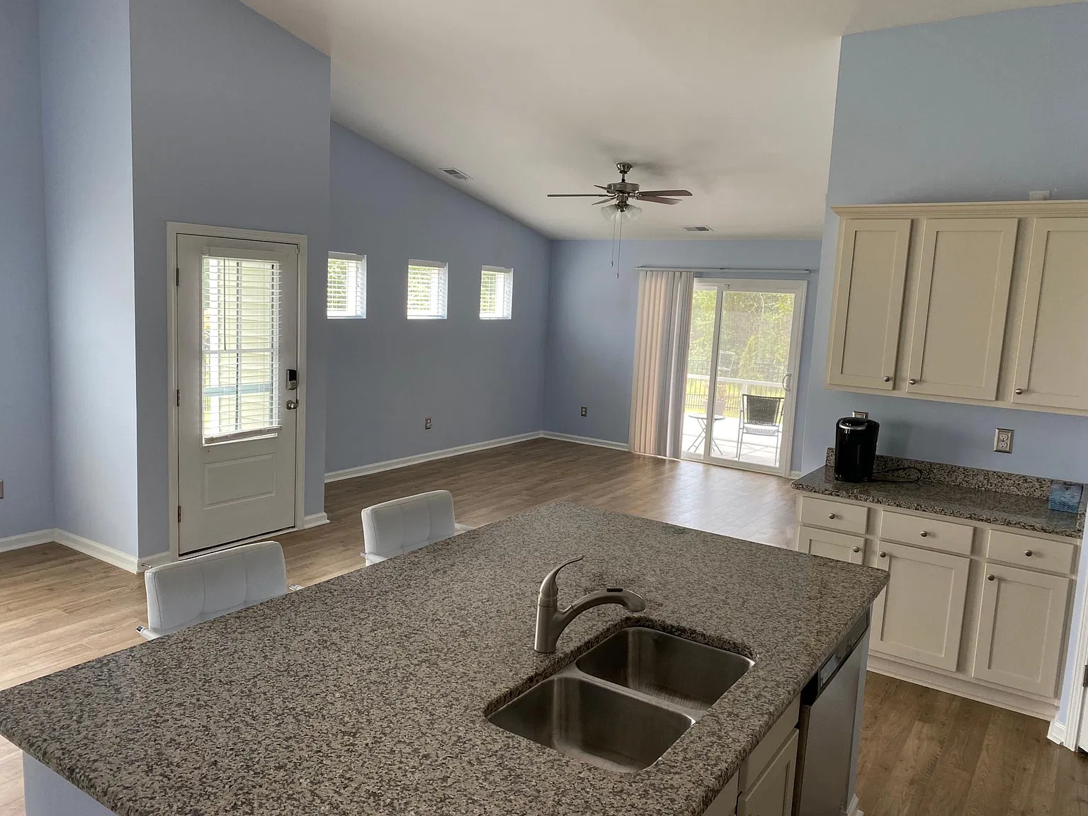 7027 Rivers Bridge Ct — Photo 3