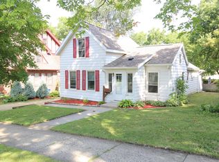 310 2nd St NW, Faribault, MN 55021