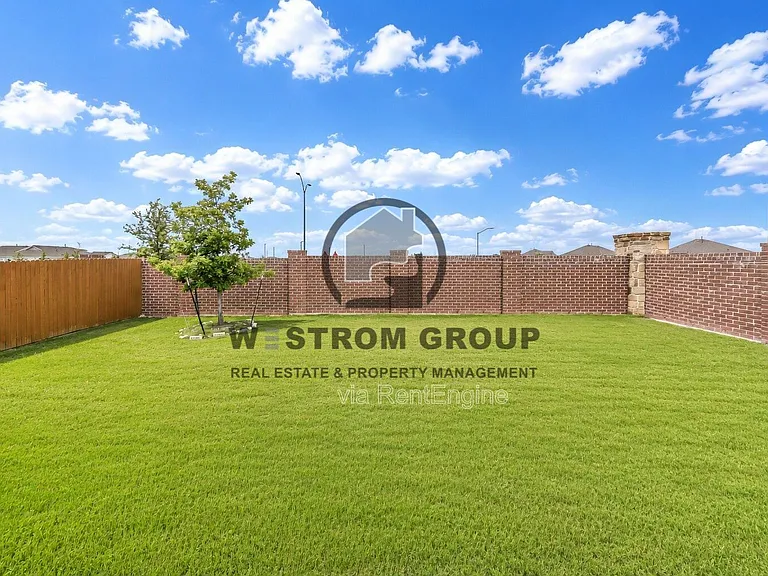 2600 Starwater Dr — Photo 36