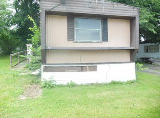 72 Pinewood Ln #72, Erie, PA 16509