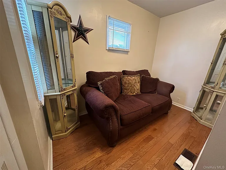 5 Hamilton St #1 — Photo 9