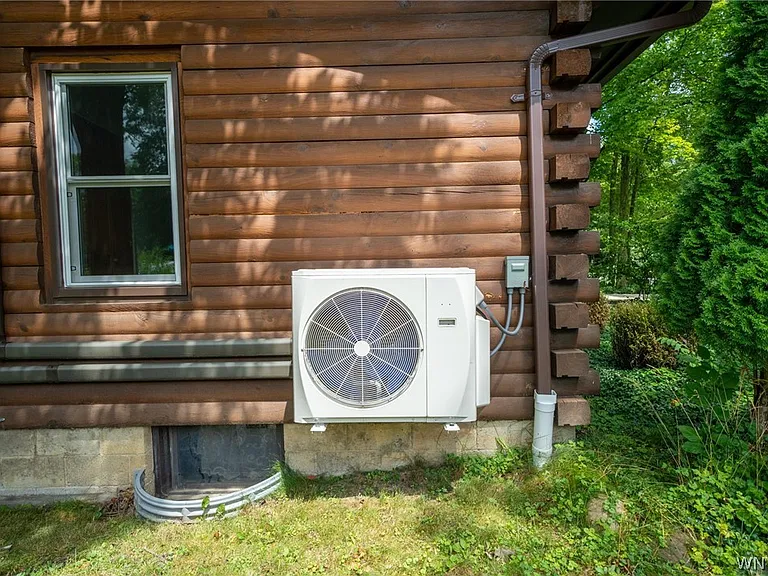 8376 Cobblestone Ct — Photo 41