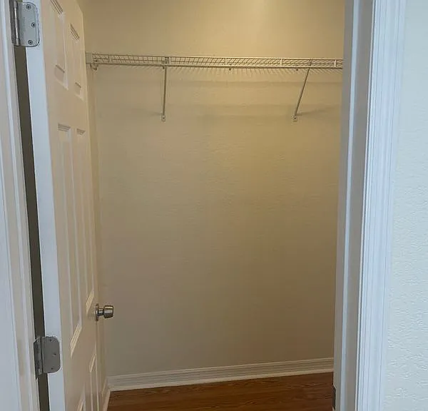 6712 S Himes Ave — Photo 10