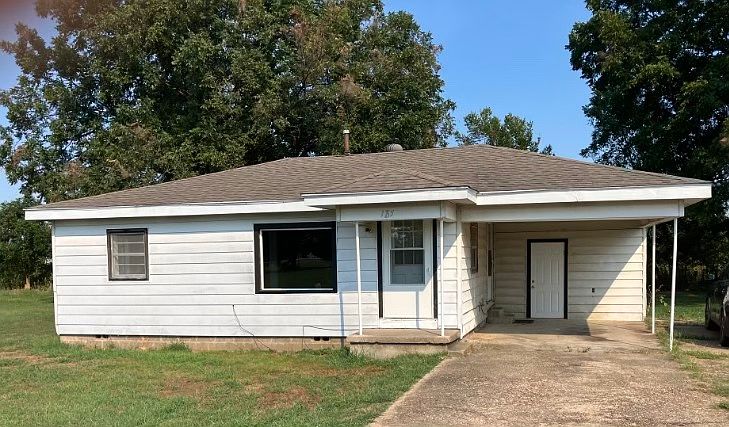 1st image of 115 S 32nd St