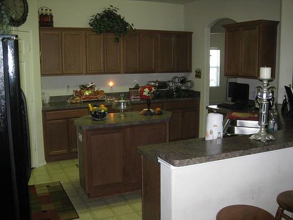 4th image of 3811 Laurel Crossing Dr