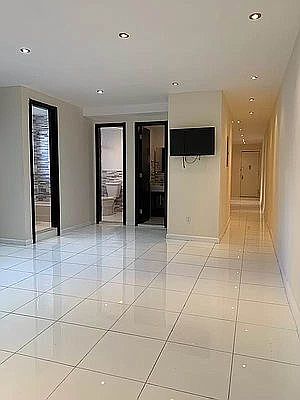 4th image of 10 Manhattan Ave APT 2B
