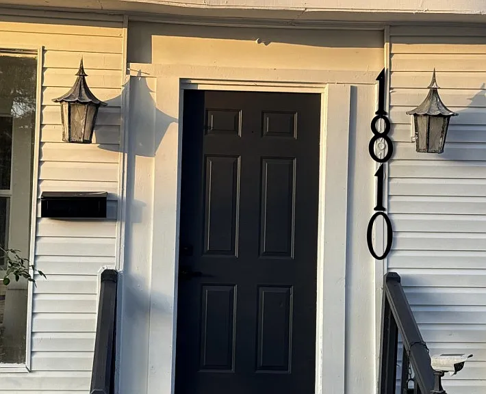 1810 Duke St — Photo 1